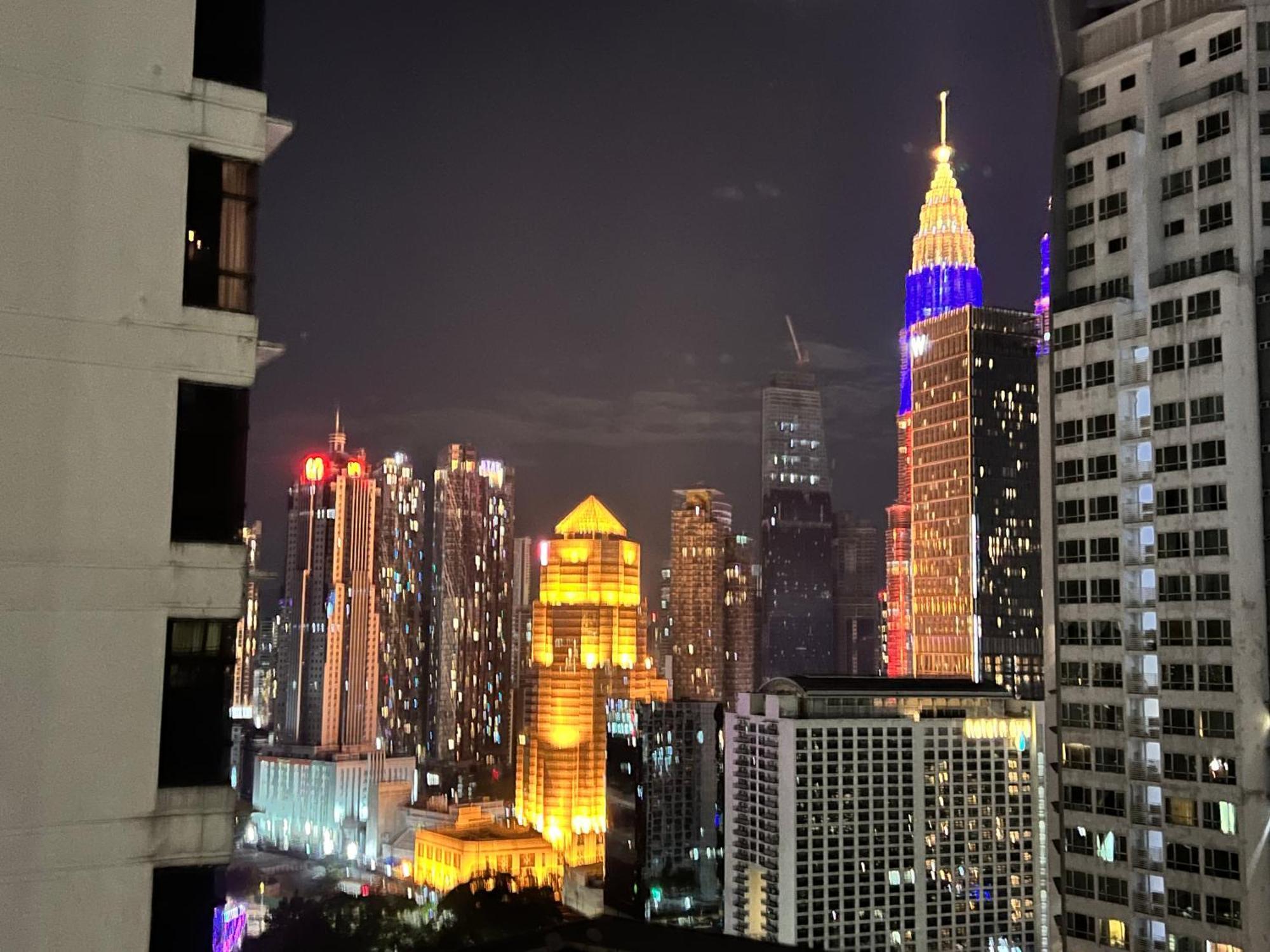 Mercu Summer Suites Klcc By Sweet Home Куала-Лумпур Экстерьер фото