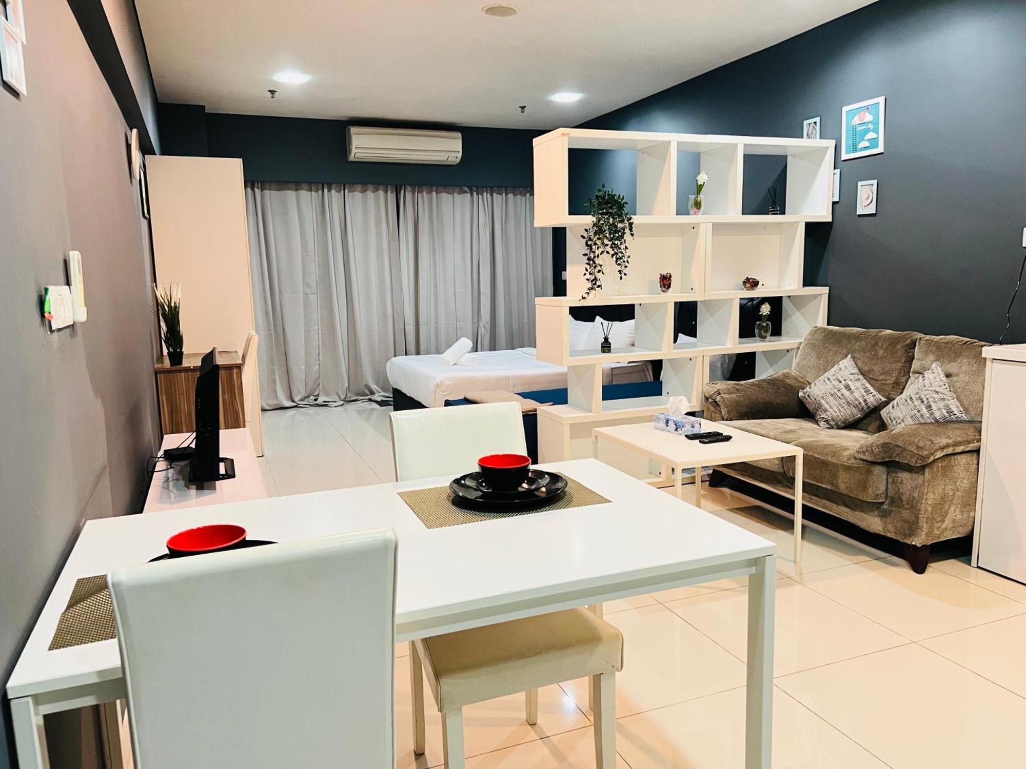Mercu Summer Suites Klcc By Sweet Home Куала-Лумпур Экстерьер фото