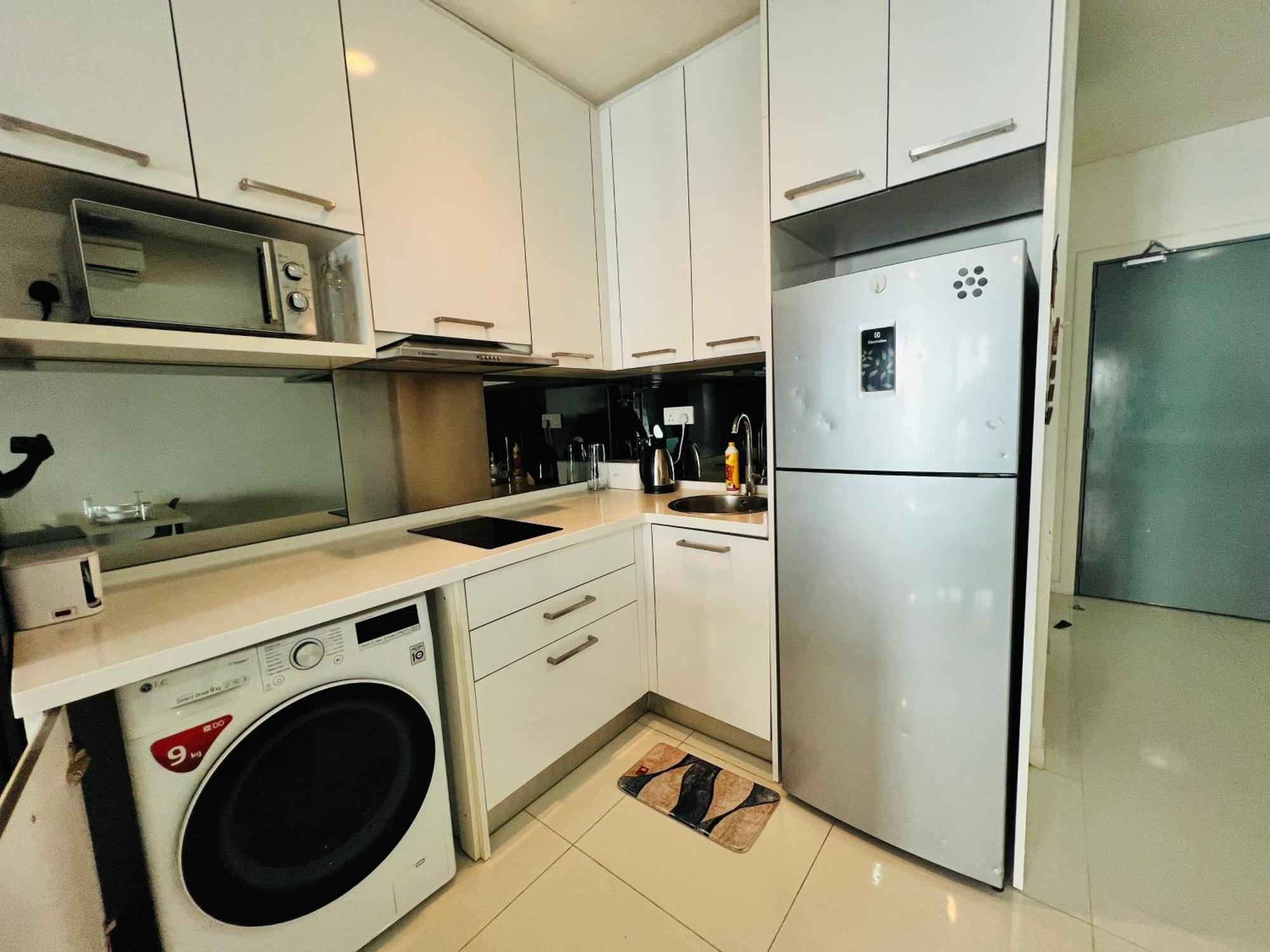 Mercu Summer Suites Klcc By Sweet Home Куала-Лумпур Экстерьер фото